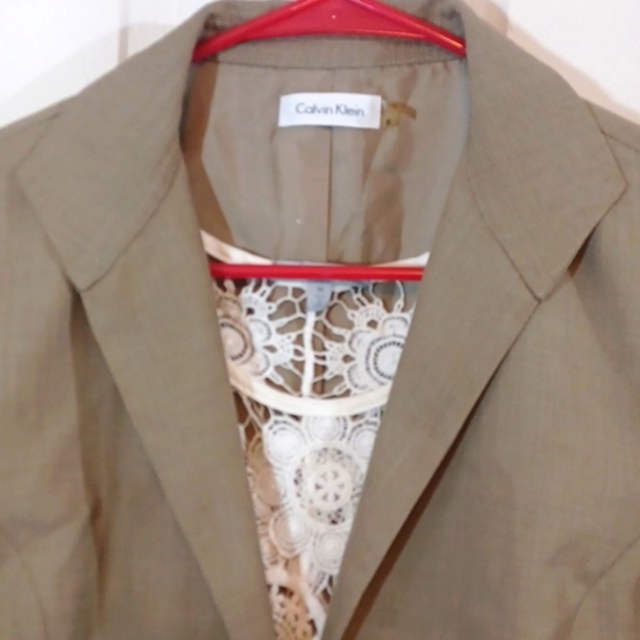 Calvin Klein short jacket - Picture 2 of 14